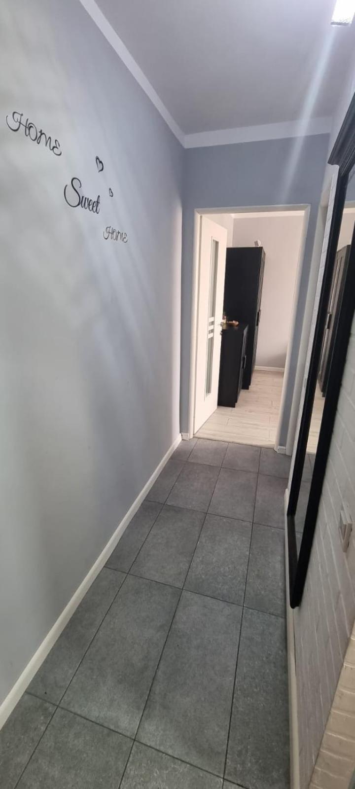Feel Like Home 2 Piatra Neamt Exterior photo