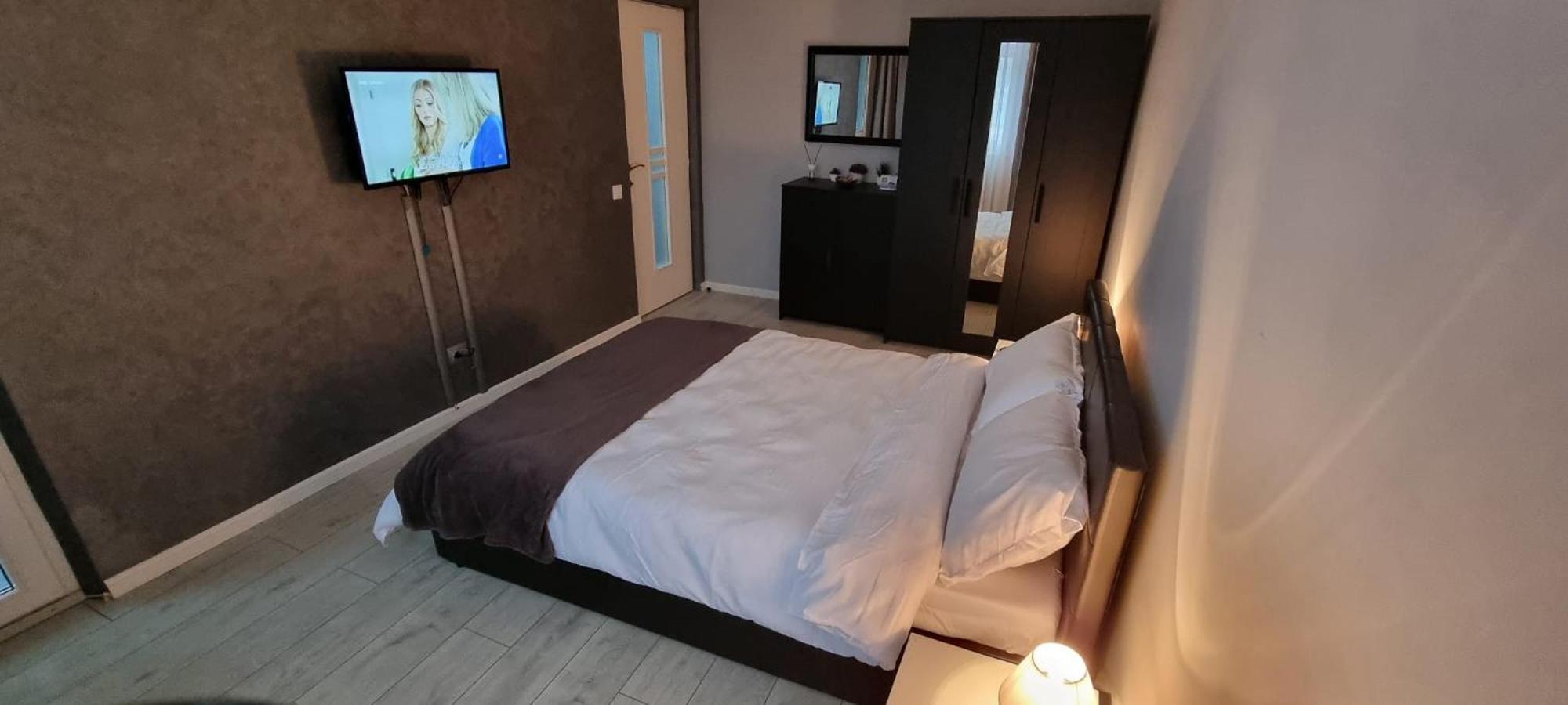 Feel Like Home 2 Piatra Neamt Exterior photo
